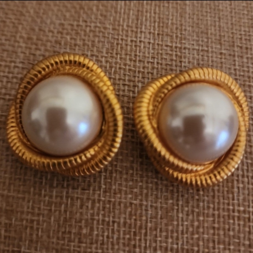 Vintage Anne Klein earrings